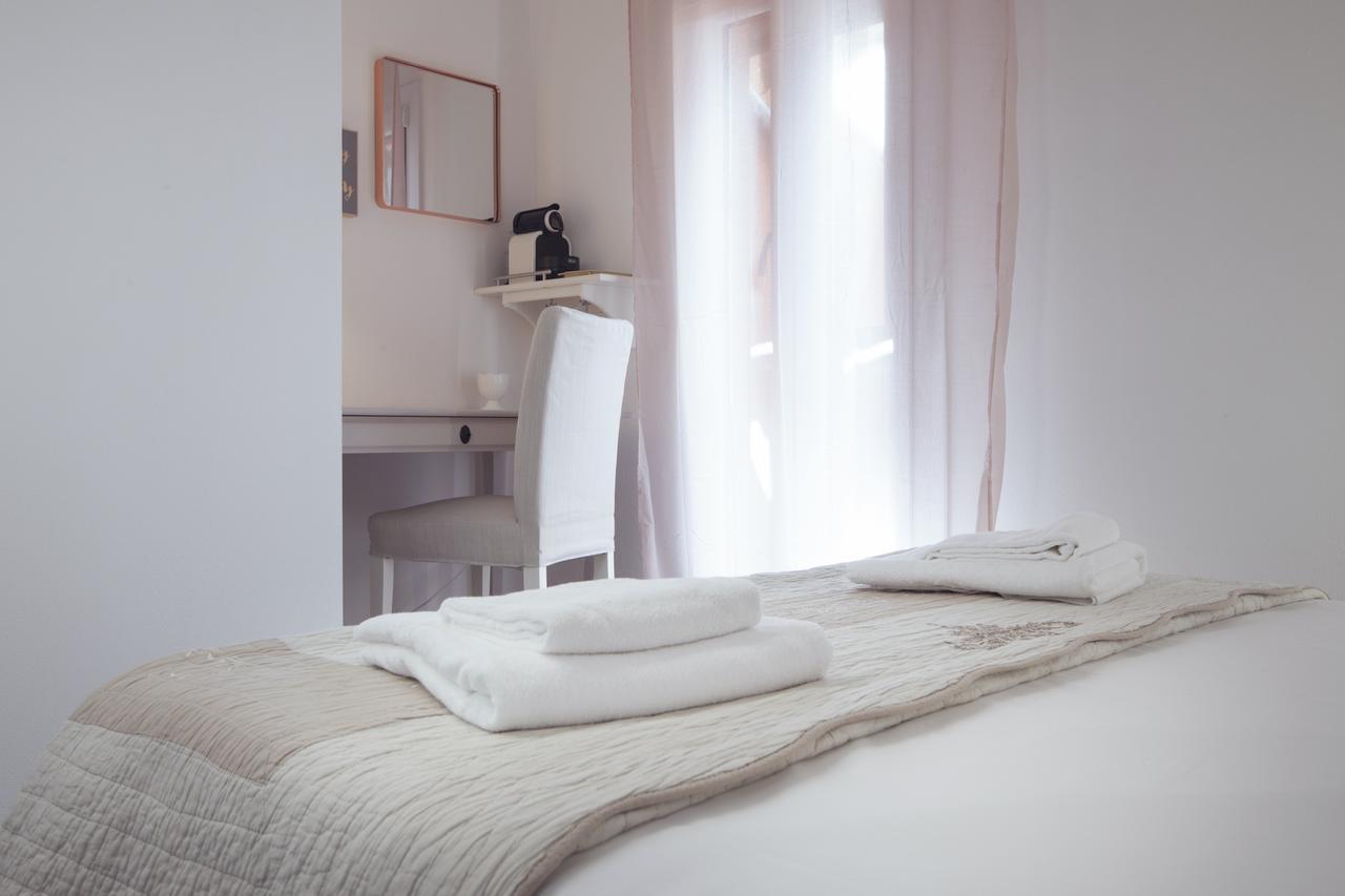 Bed In Bo Porta San Mamolo Hotell Bologna Exteriör bild